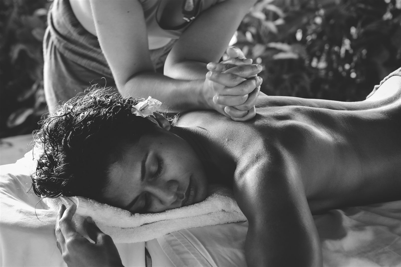 Massage relaxant du dos